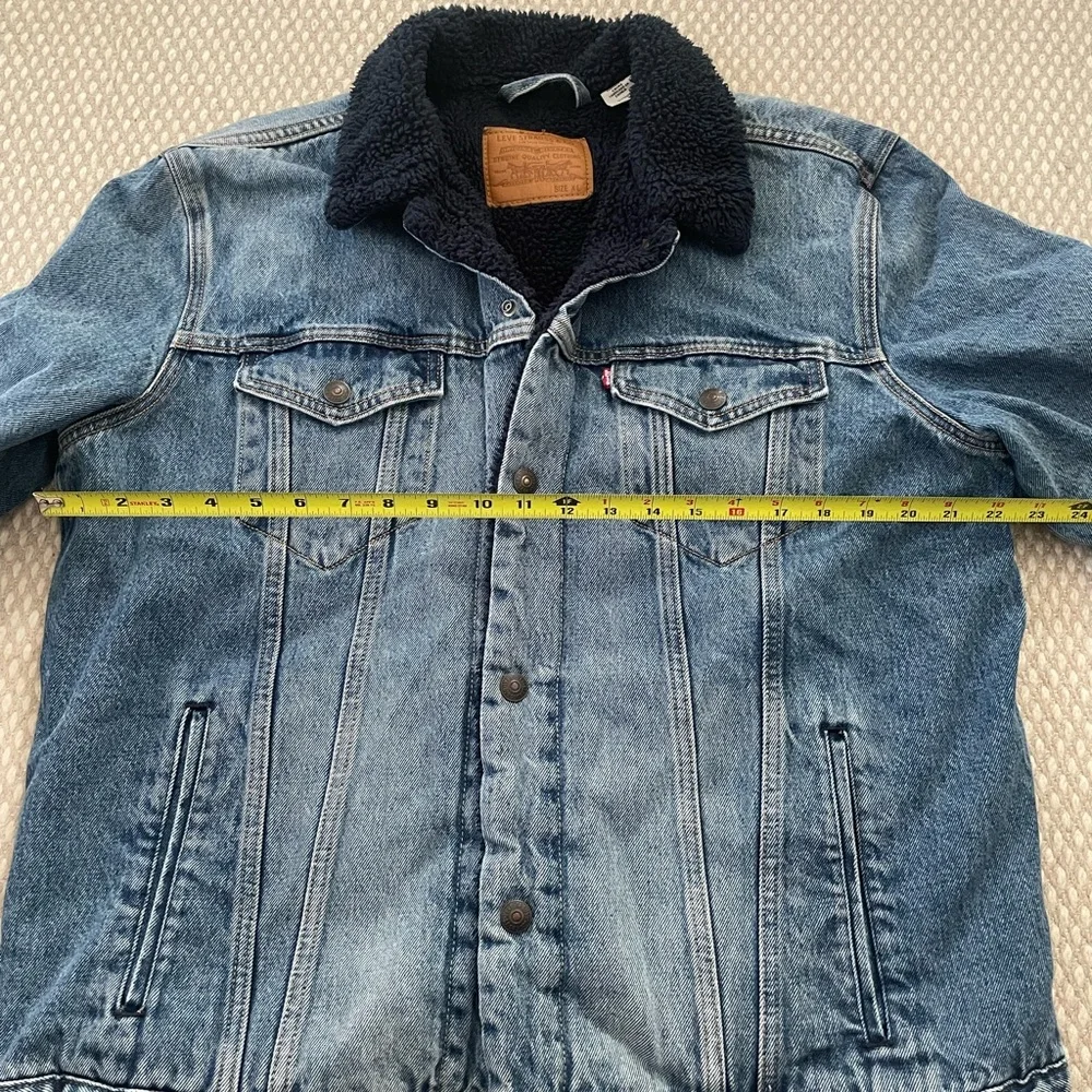 Levi's Blue Denim Sherpa-Lined Jacket - Picture 9 of 11